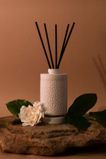 Load image into Gallery viewer, The Reed Diffuser - Savannah
